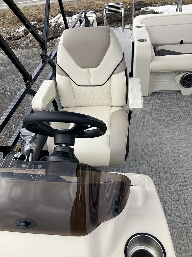 2026 Avalon Venture 85 VRB