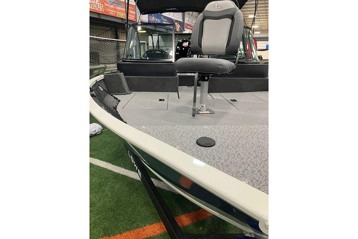 2025 Lowe Fishing Machine Walk Thru FM 1775 WT