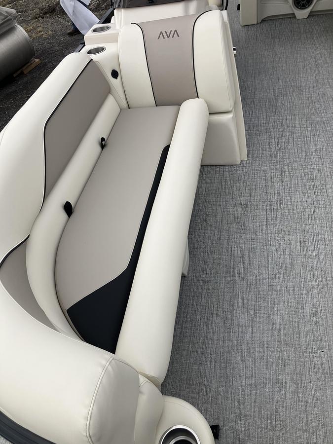 2026 Avalon Venture 85 VRB