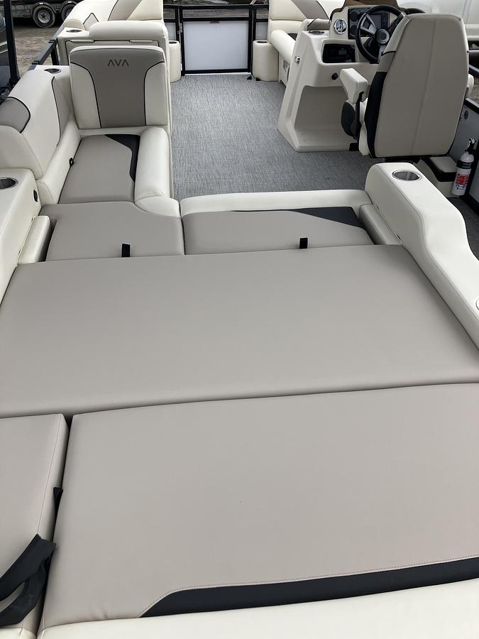 2026 Avalon Venture 85 VRB