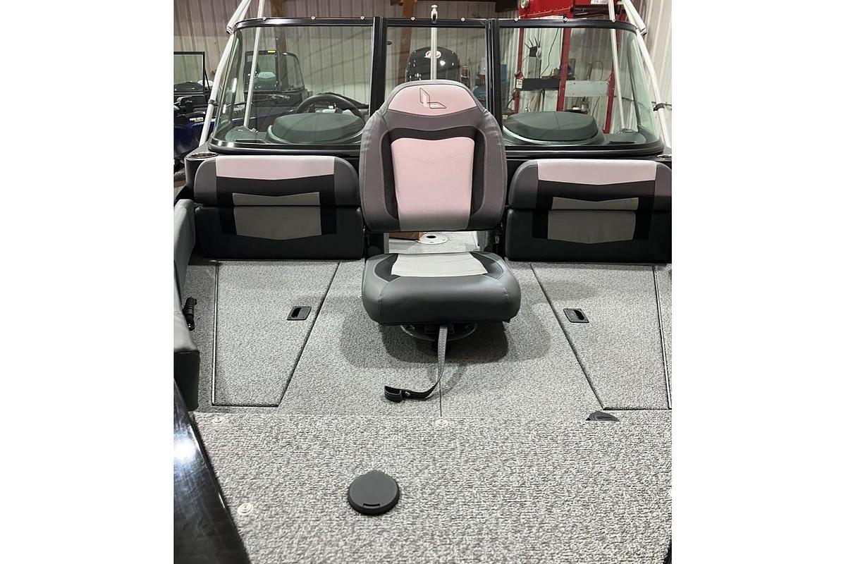 2025 Lowe Fish and Ski FS 1700