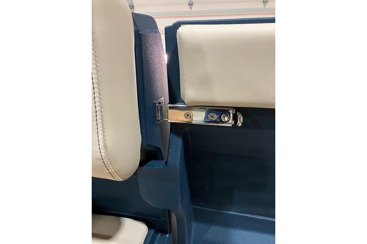 2025 Avalon Aura Quad Lounge