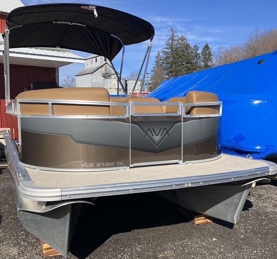 2026 Avalon VLS Quad Lounge 2180