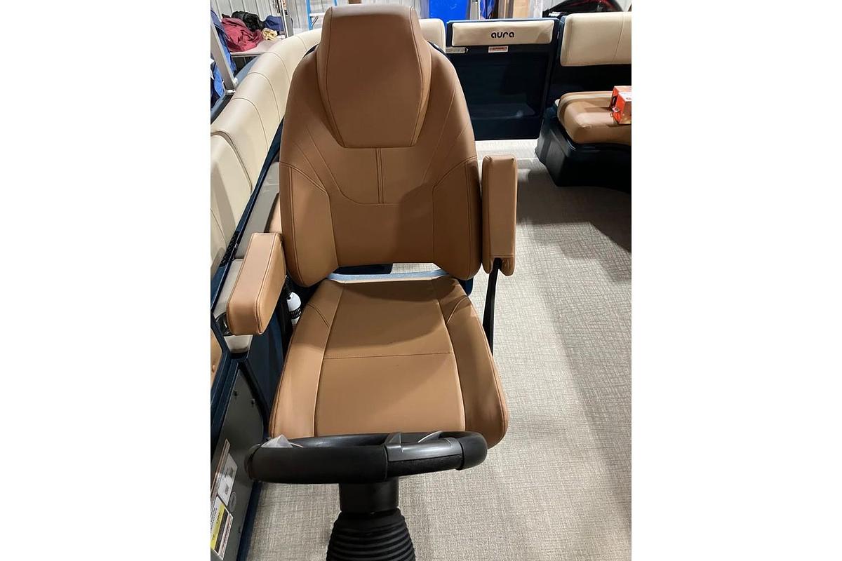 2025 Avalon Aura Quad Lounge