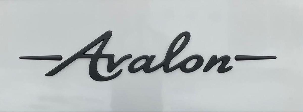 2023 Avalon Catalina Quad lounge Windshield Tri-Toon