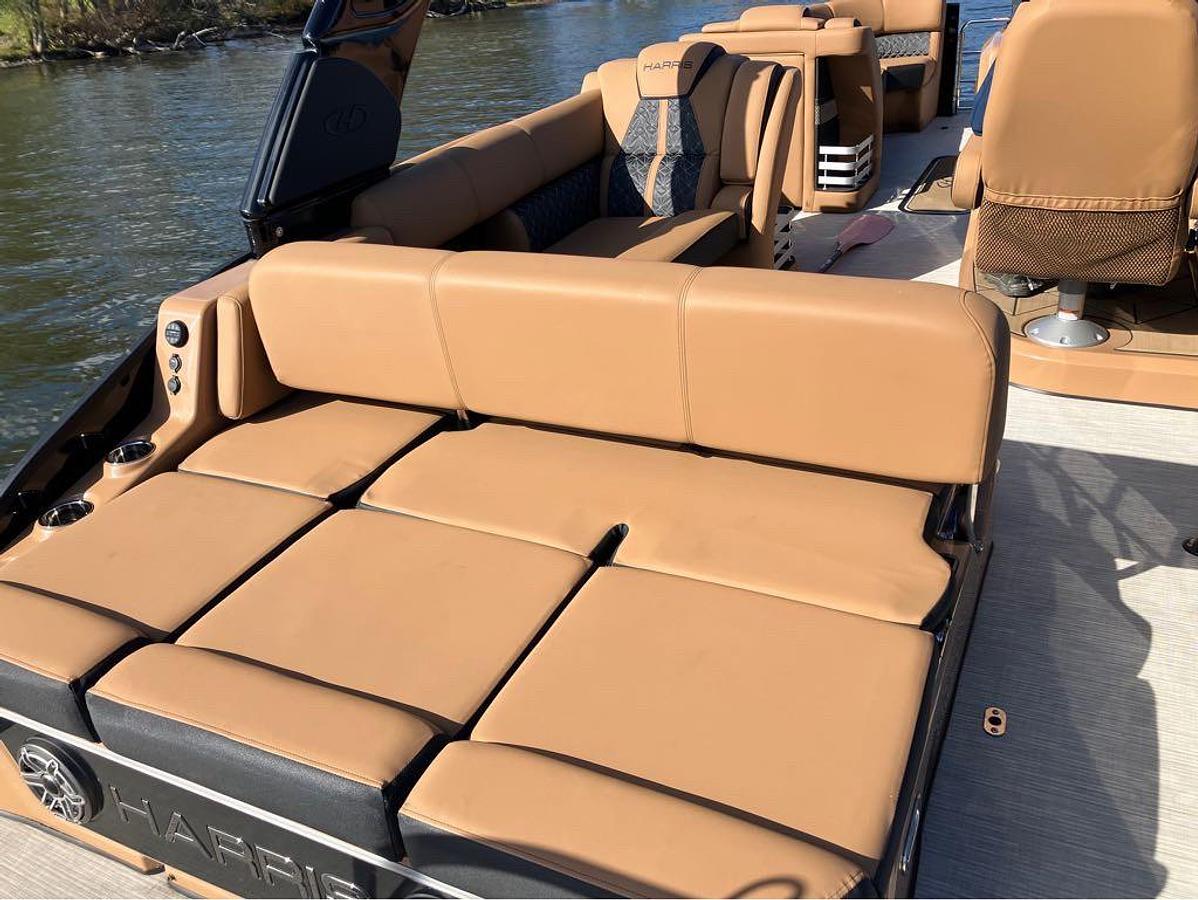 Used 2023 Harris Grand Mariner 250