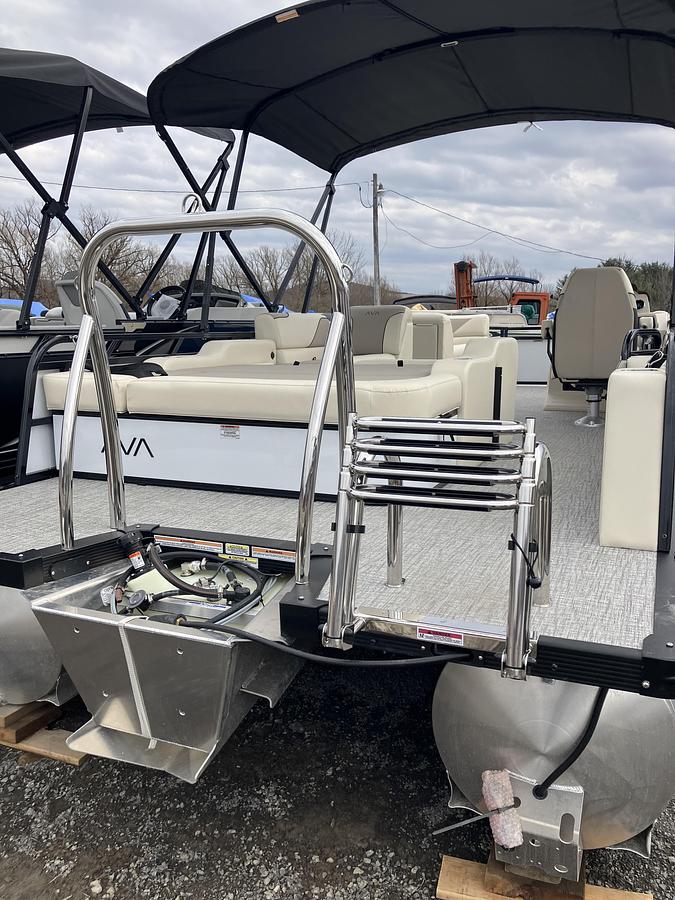 2026 Avalon Venture 85 VRB