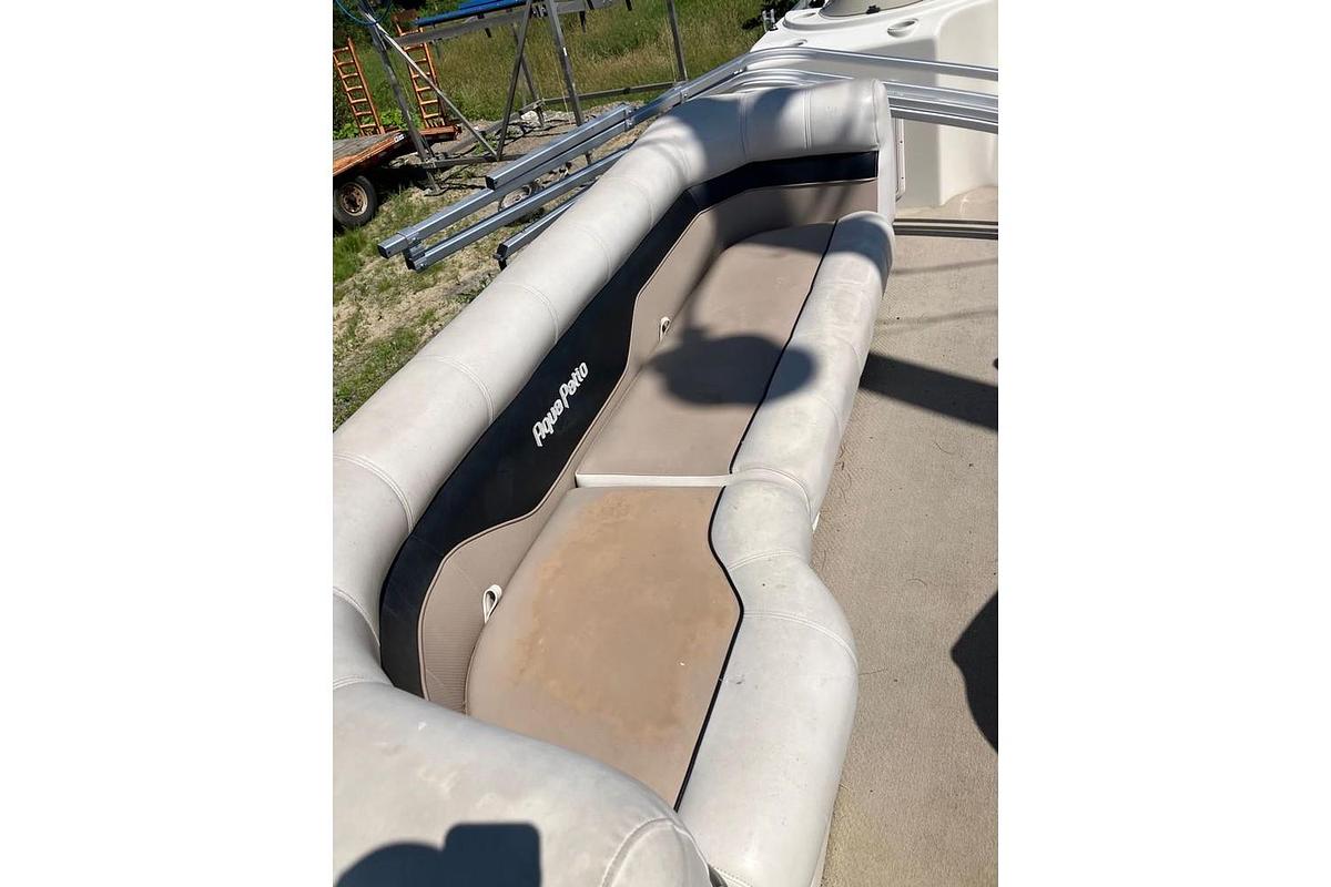 Used 2002 Aqua Patio Dinette