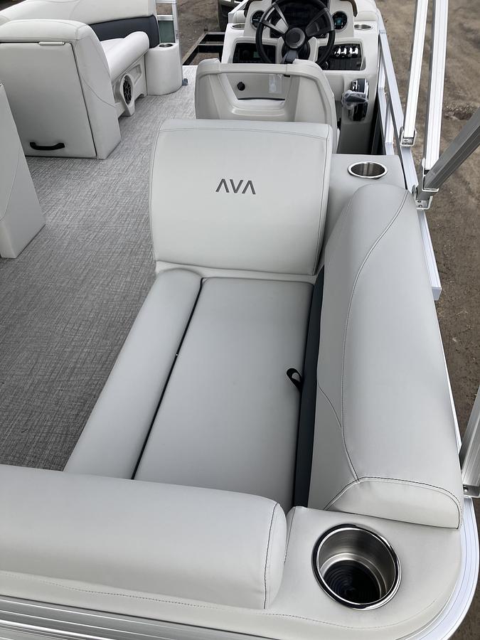 2026 Avalon VLS Quad Lounge