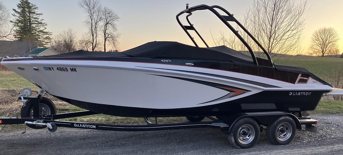 Used 2015 Glastron GT 225
