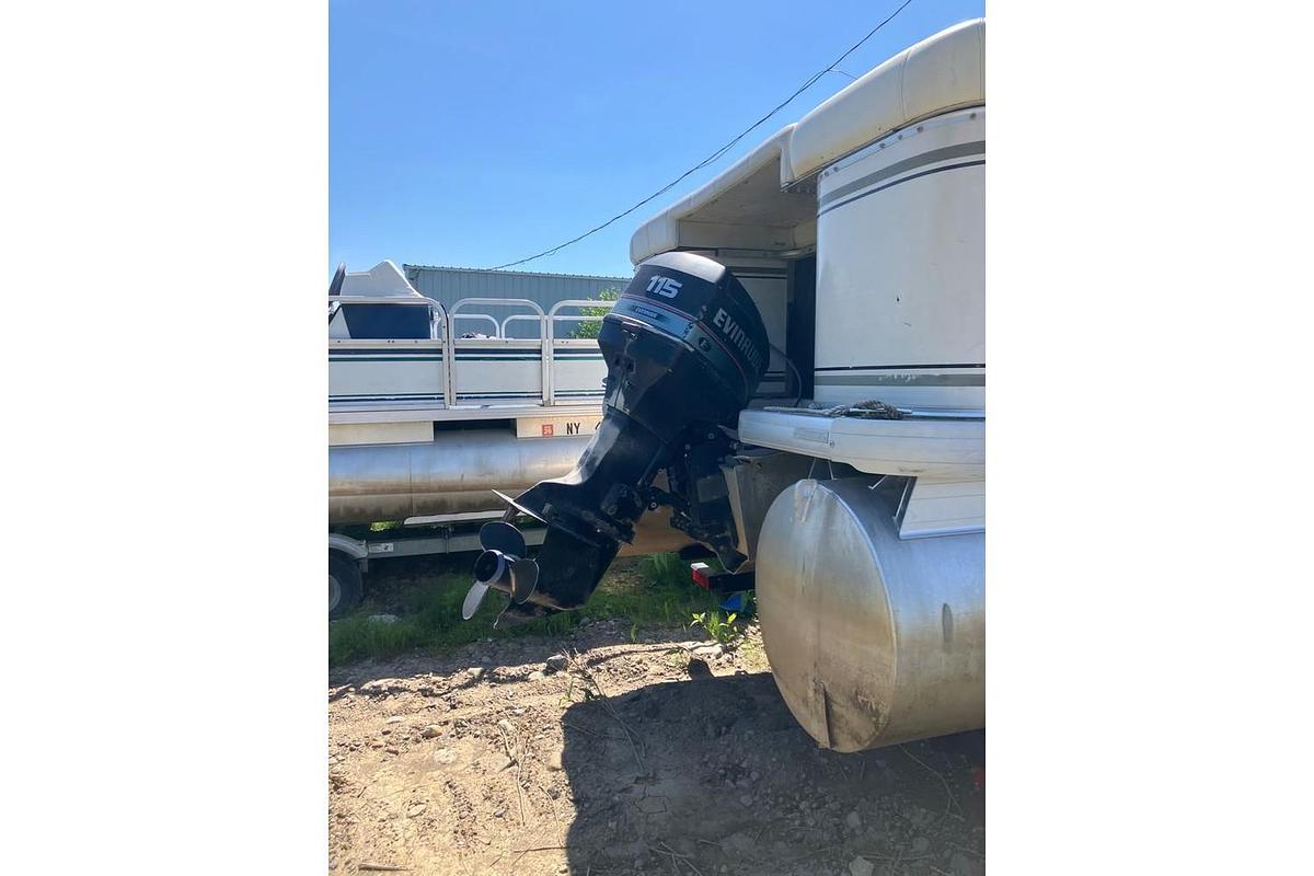 Used 2002 Aqua Patio Dinette