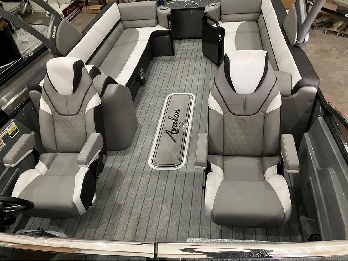 2023 Avalon Catalina Quad lounge Windshield Tri-Toon