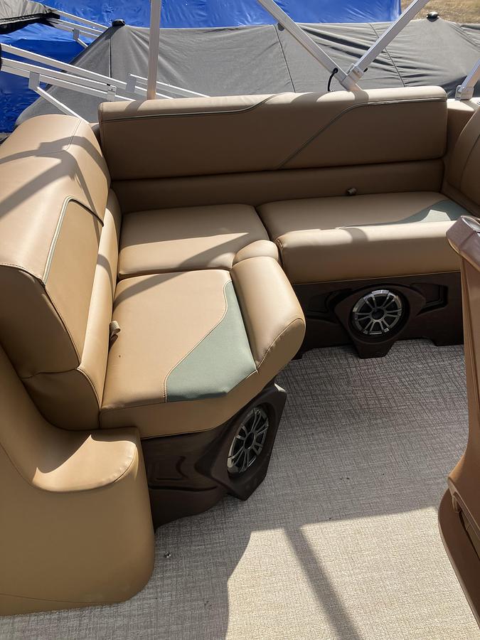 2026 Avalon Venture Cruise Rear Bench 1975