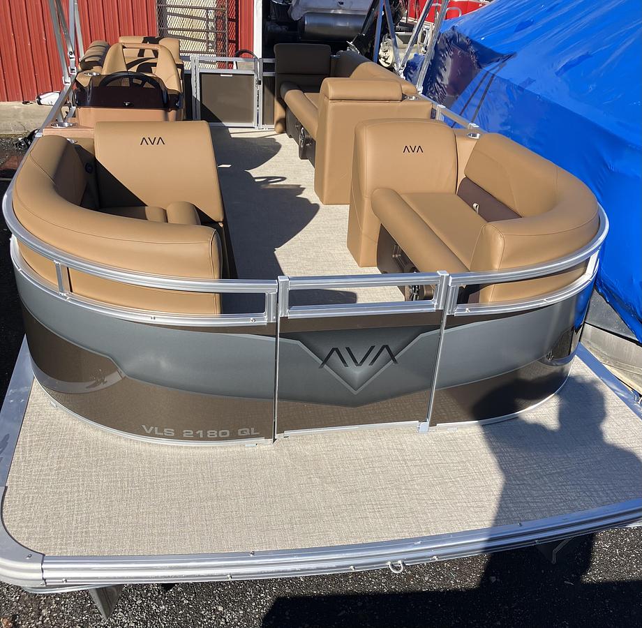 2026 Avalon VLS Quad Lounge 2180