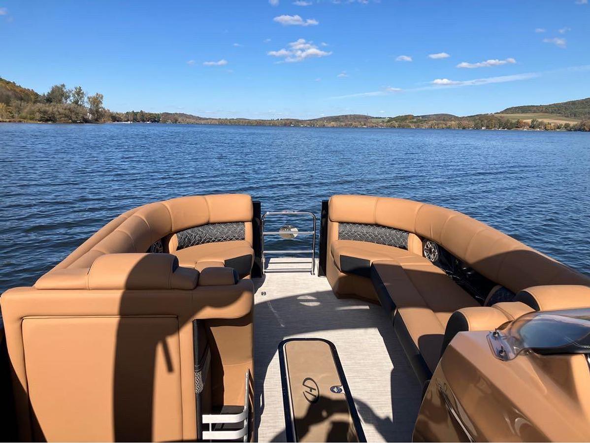 Used 2023 Harris Grand Mariner 250