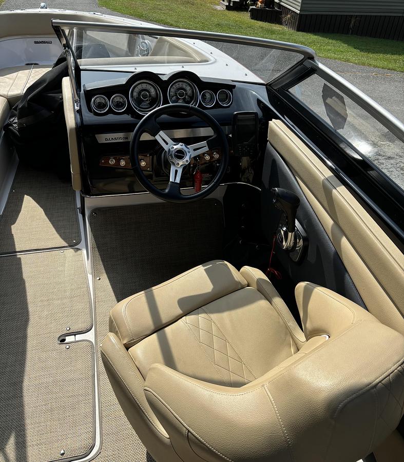 Used 2015 Glastron GT 225