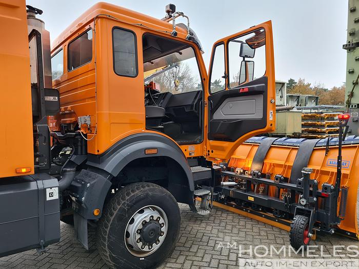 Used 2002 Overaasen RS 200