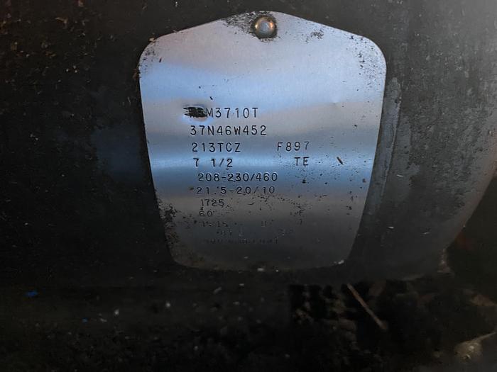 Used Hydraulic Tilt Hoist 12'