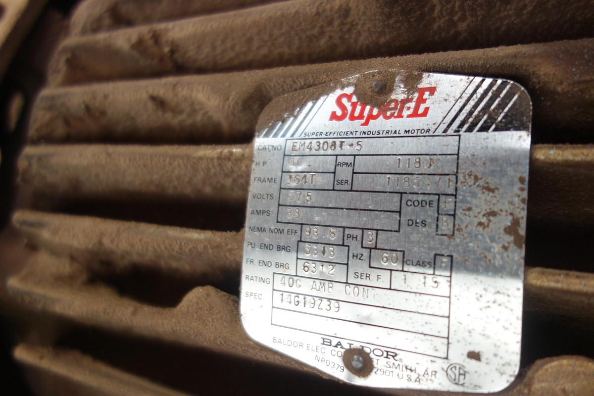 Used L-M Equipment 2 Saw Timber Deck