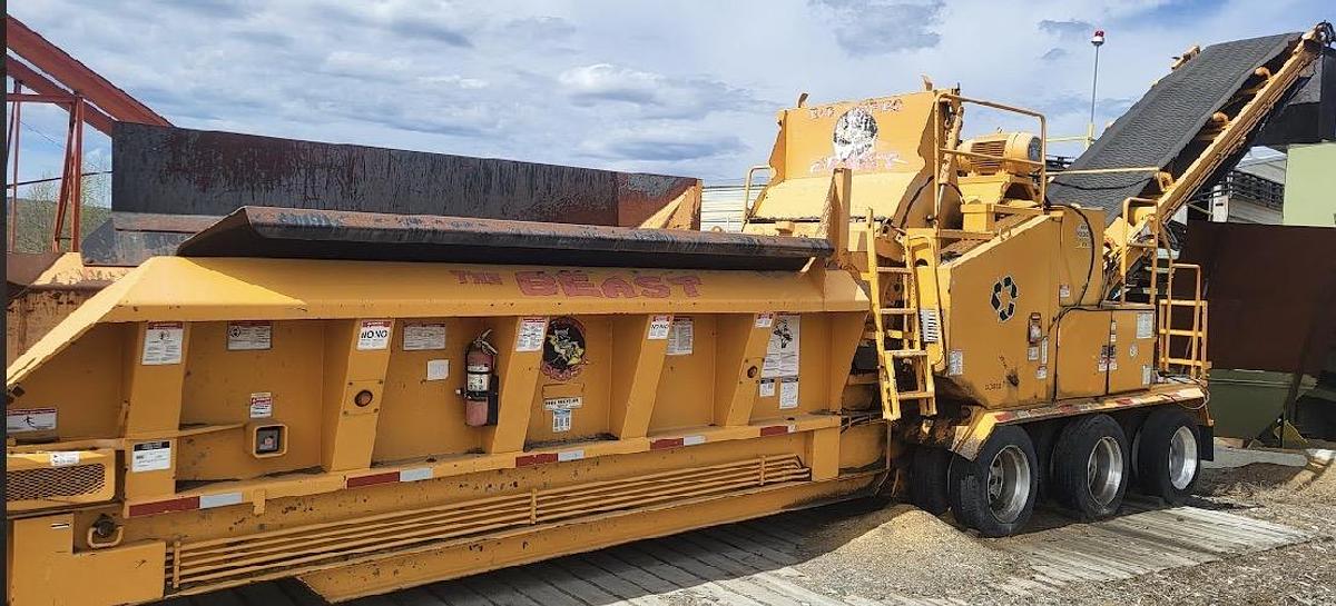 Used 2009  Bandit Beast  3680 Horizontal Grinder
