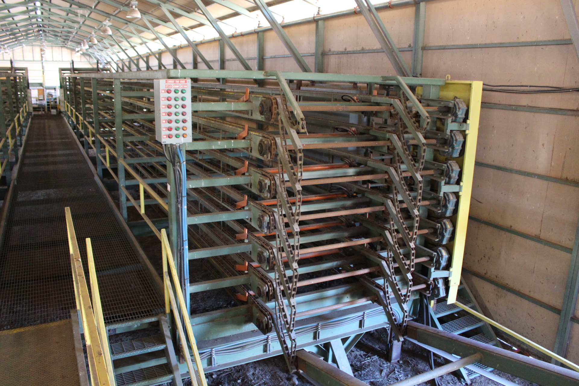 Used CARRIER STUD MILL 7 TRAY LUMBER SORTER
