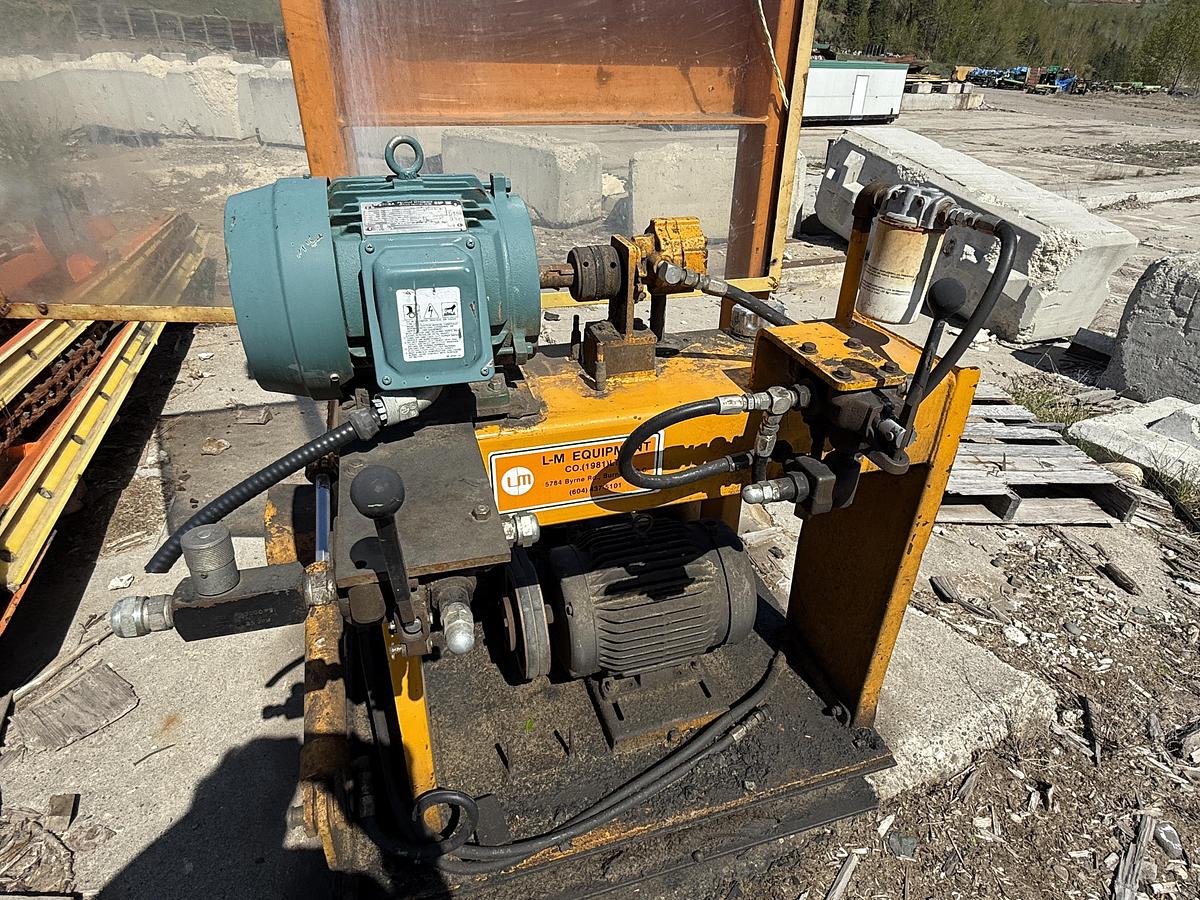 Used L-M Equipment Package Saw