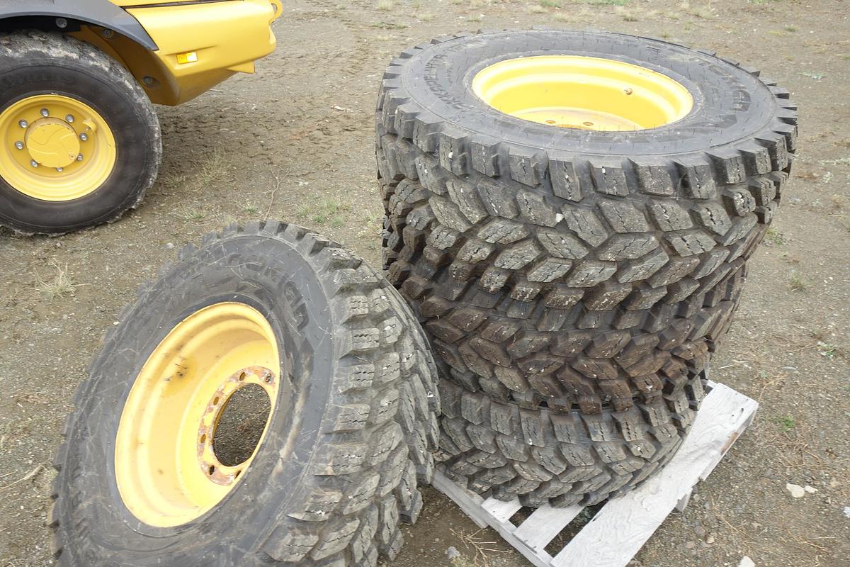 Used 2022 John Deere  244L Wheel Loader