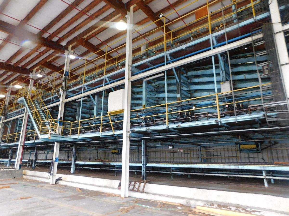 Used Newnes 24 Slant Tray Lumber Sorter