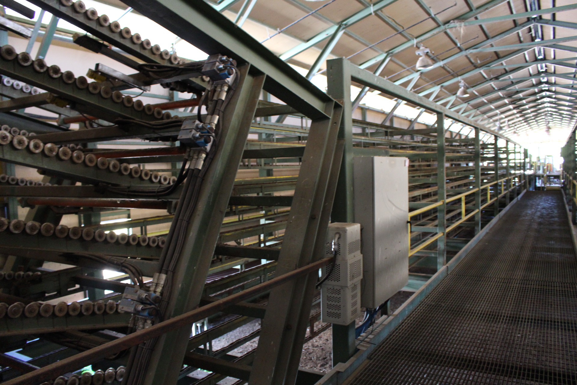 Used CARRIER STUD MILL 7 TRAY LUMBER SORTER