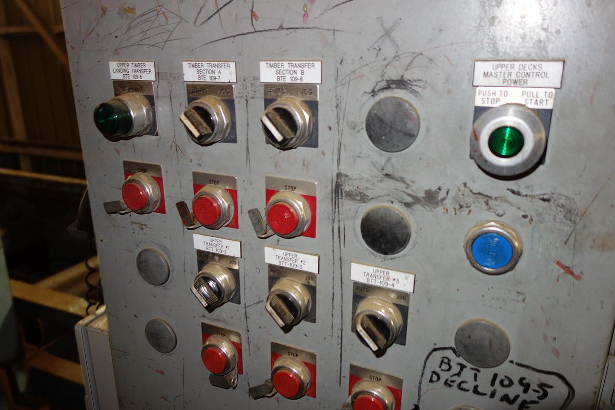 Used L-M Equipment 2 Saw Timber Deck