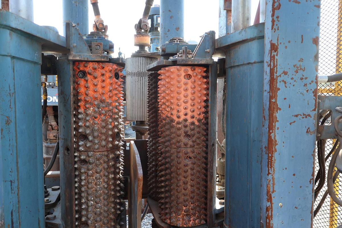Used Comact  DDM6 Small Log Processing Line