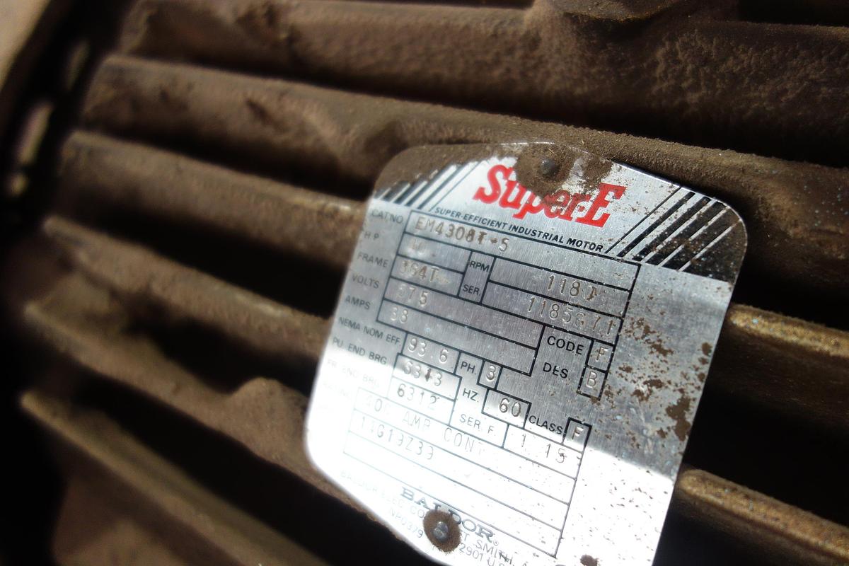 Used L-M Equipment 2 Saw Timber Deck