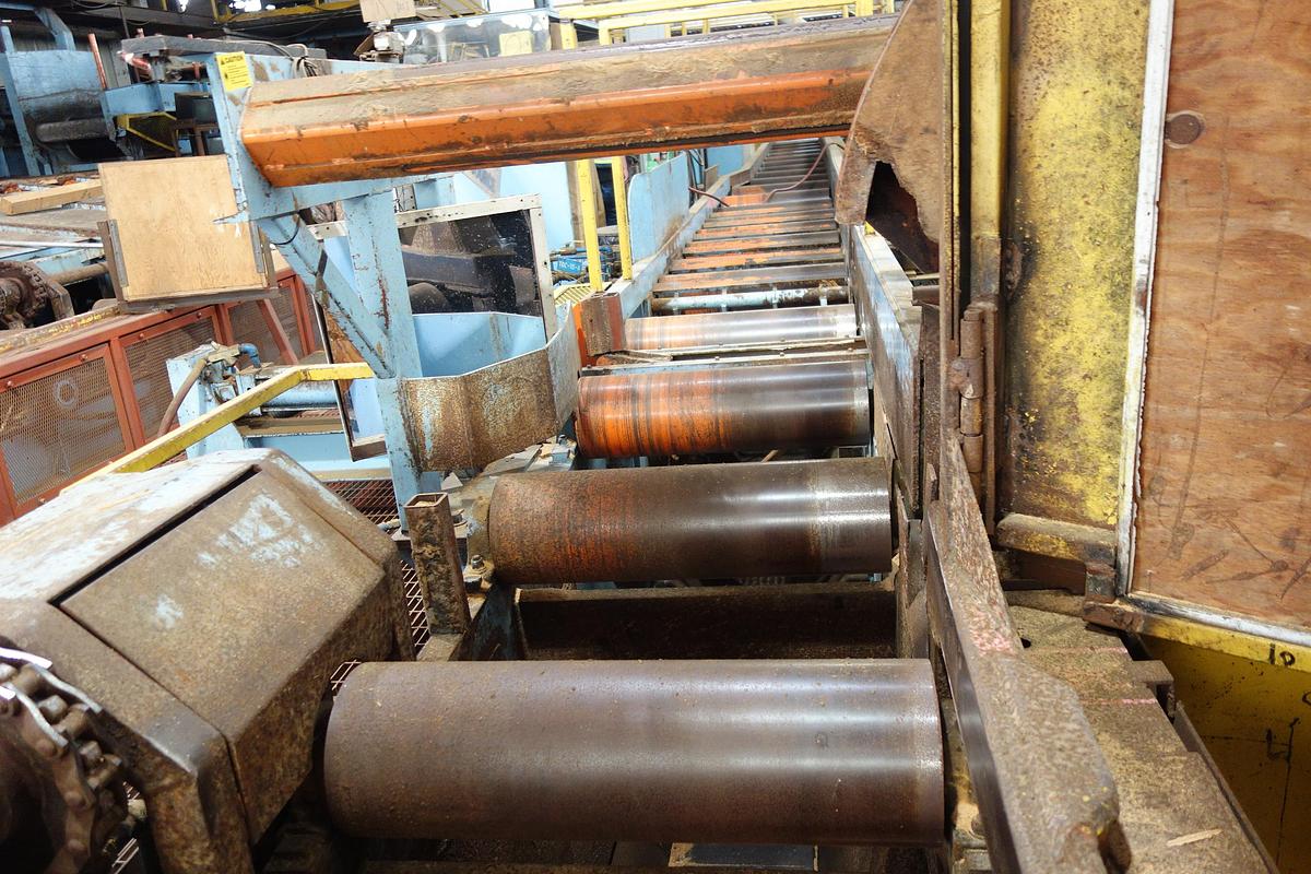 Used L-M Equipment 2 Saw Timber Deck