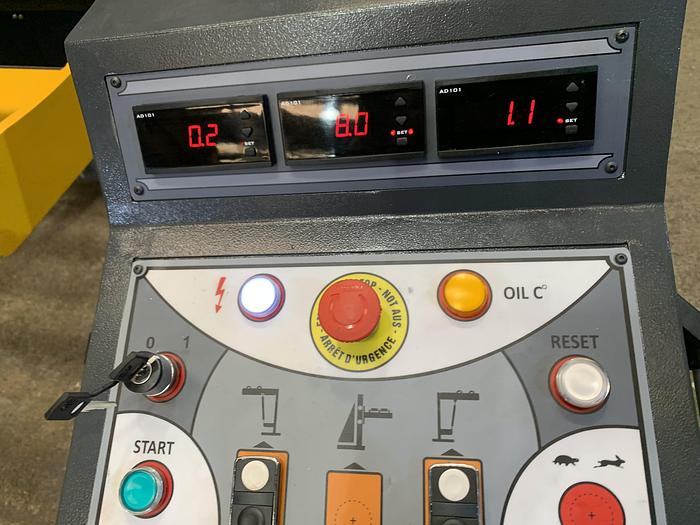 UZMA 4 roll Hydraulic bending rollers 3mm - 22mm  1050mm - 4000mm