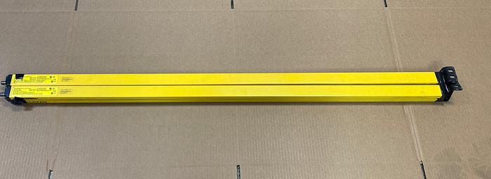 Used Banner SLSR30-1200Q8, SLSE30-1200Q8