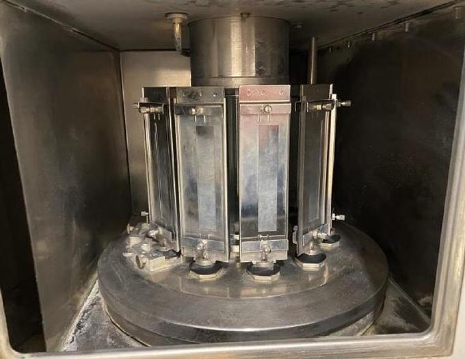 Used LABORATORY EQUIPMENT :  FABRIC INSPECTION LAMP ATLAS