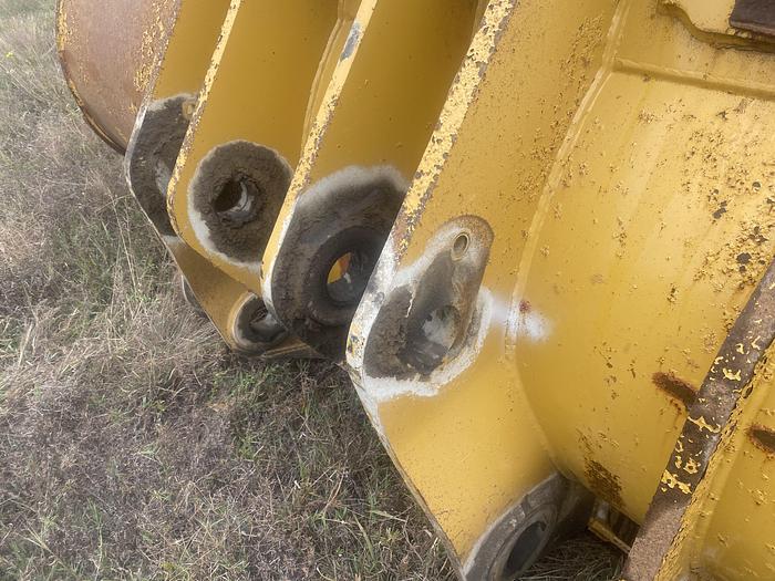 Used Carepillar 980 buckets