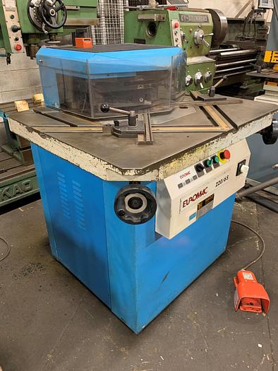 Used 8-1/2" X 8-1/2" X 3/16", EUROMAC, MODEL EURO 220/6AV, HYDRAULIC NOTCHER, W/ VARIABLE ANGLE
