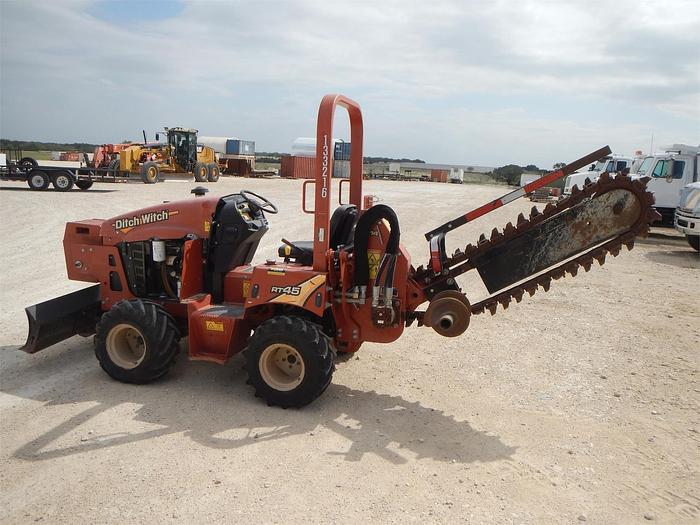 Used 2014 DITCH WITCH RT45