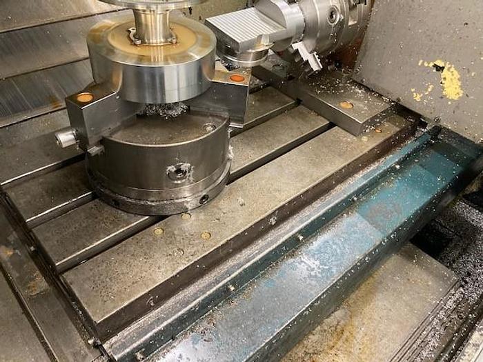 Utilisé Centre d’usinage vertical Feeler FV-600