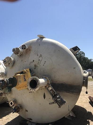 Refurbished 5,000 GALLON VERTICAL TANK - 316L S/S - 60 PSI