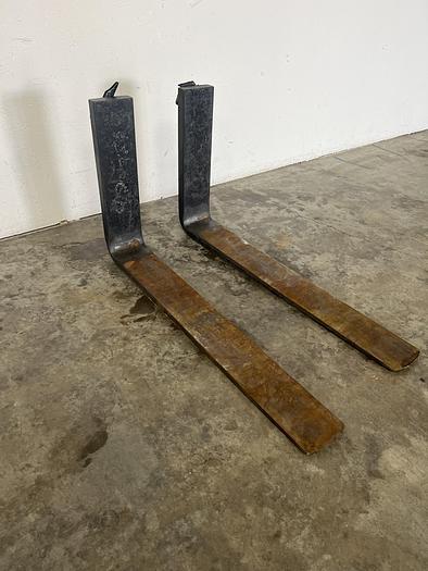 Used Kenhar  K-526 Forklift Forks 37 1/2" x 21 3/8" x 1.5"