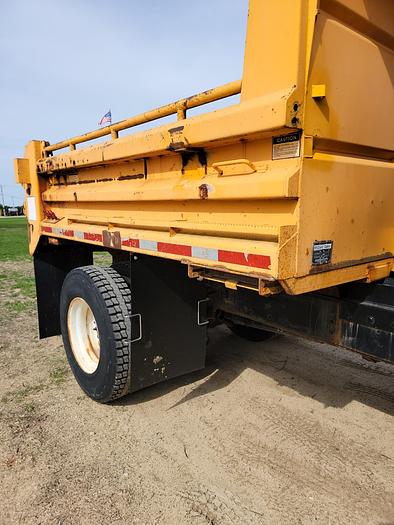 Used 2002 International 4900