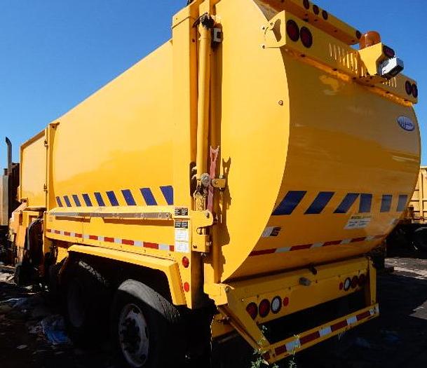 Used 2016 27yd. Labrie Expert Automated Side Loader
