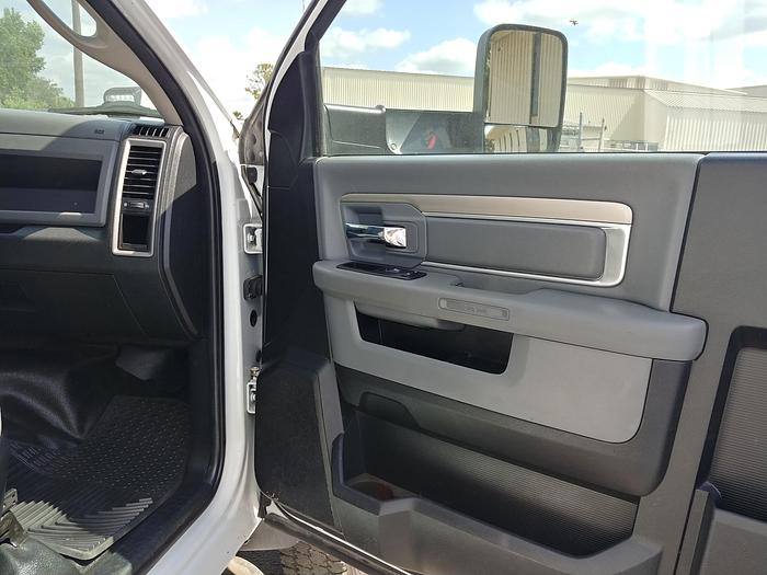 Used 2014 Altec AT40-MH 45ft Bucket Boom on 2014 Ram W5500 4x4