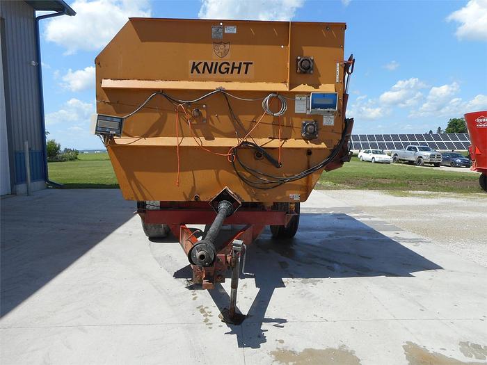Used KNIGHT 3036 Horizontal TMR Mixer for Sale at BRYNSAAS SALES