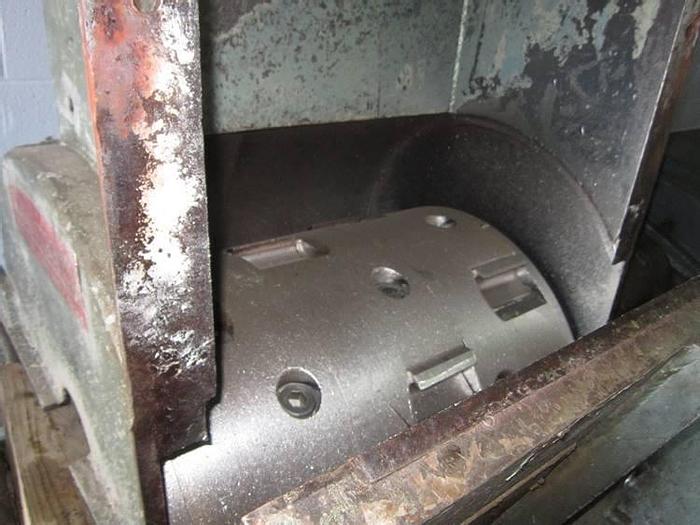 Used 15 IN. x 27 IN. MITTS & MERRILL HOG GRINDER – 300 HP