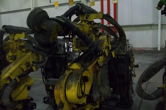 Used FANUC ROBOT LIQUIDATION SALE R2000iB/210F ROBOTS WITH R30iA CONTROLLERS (400) LOW HOUR UNITS AVAILABLE