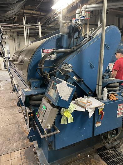 Used Ellis 900lb washer extractor