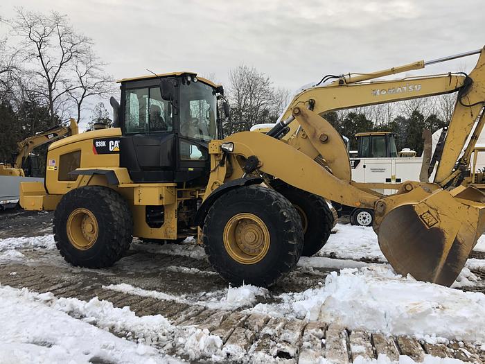 Used 2015 CATERPILLAR 938K